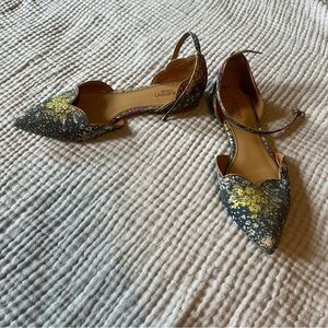 Crown Vintage flats